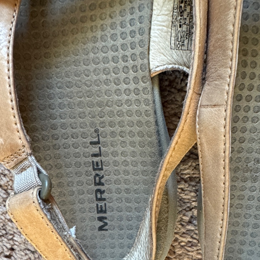 Merrell Women's Savannah Tan Thong Sandals. Size 8 - Picture 2 of 10